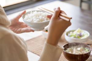 更年期の腸活とは？腸内環境との関係やおすすめの方法を解説